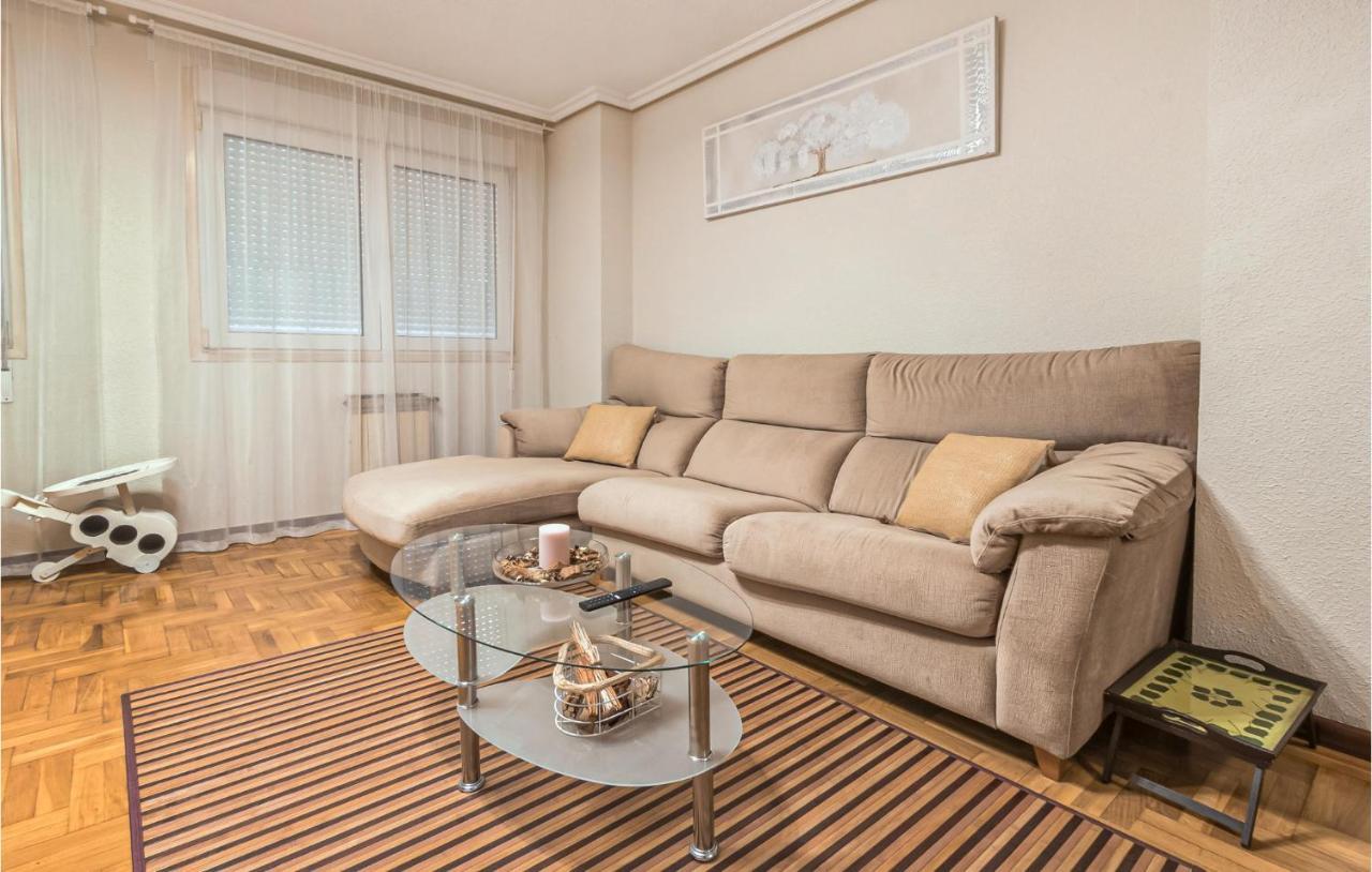Stunning Apartment In Gijon With Wifi Exterior foto